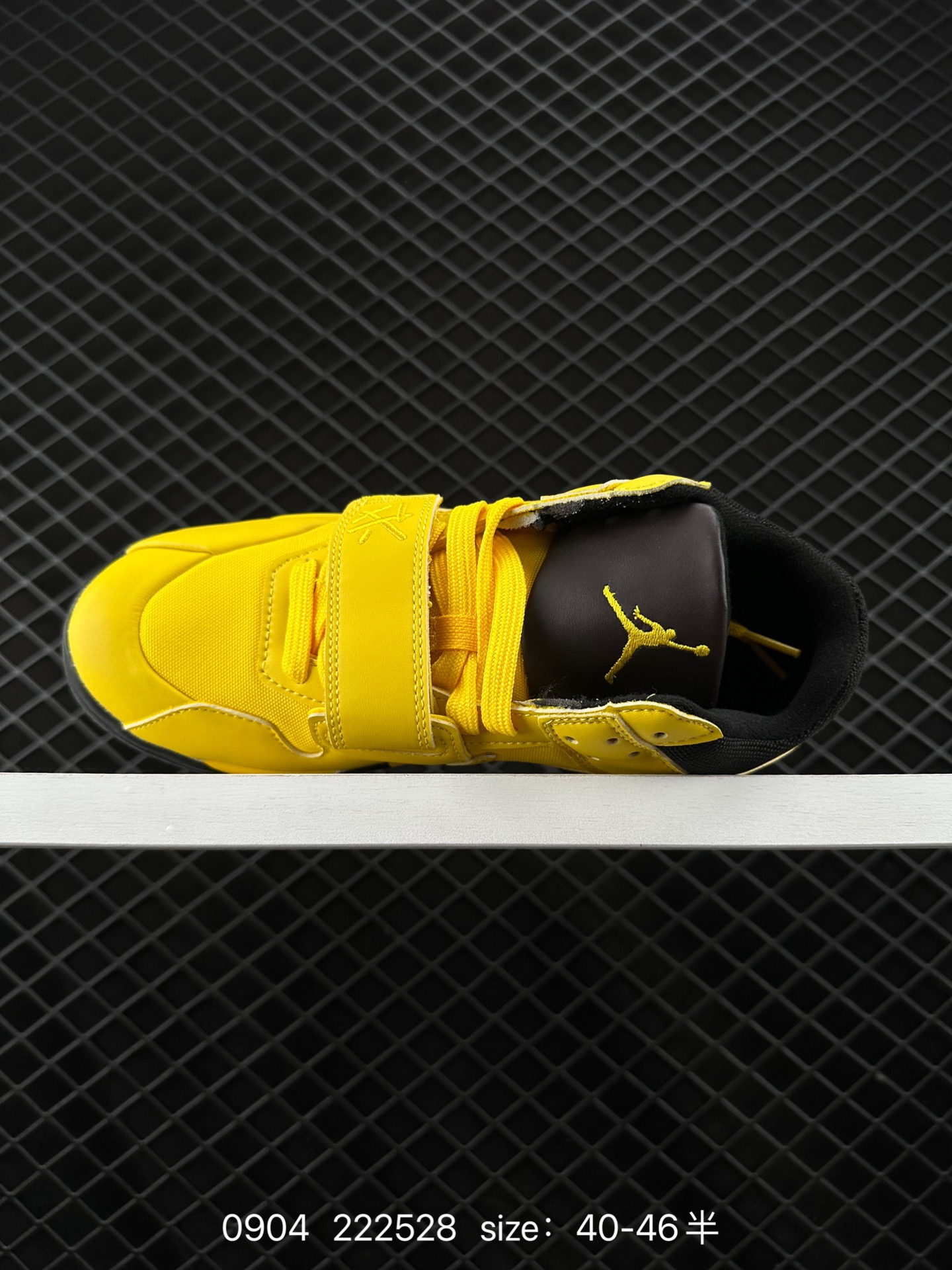 Travis Scott x Jordan Cut The Check AJ1